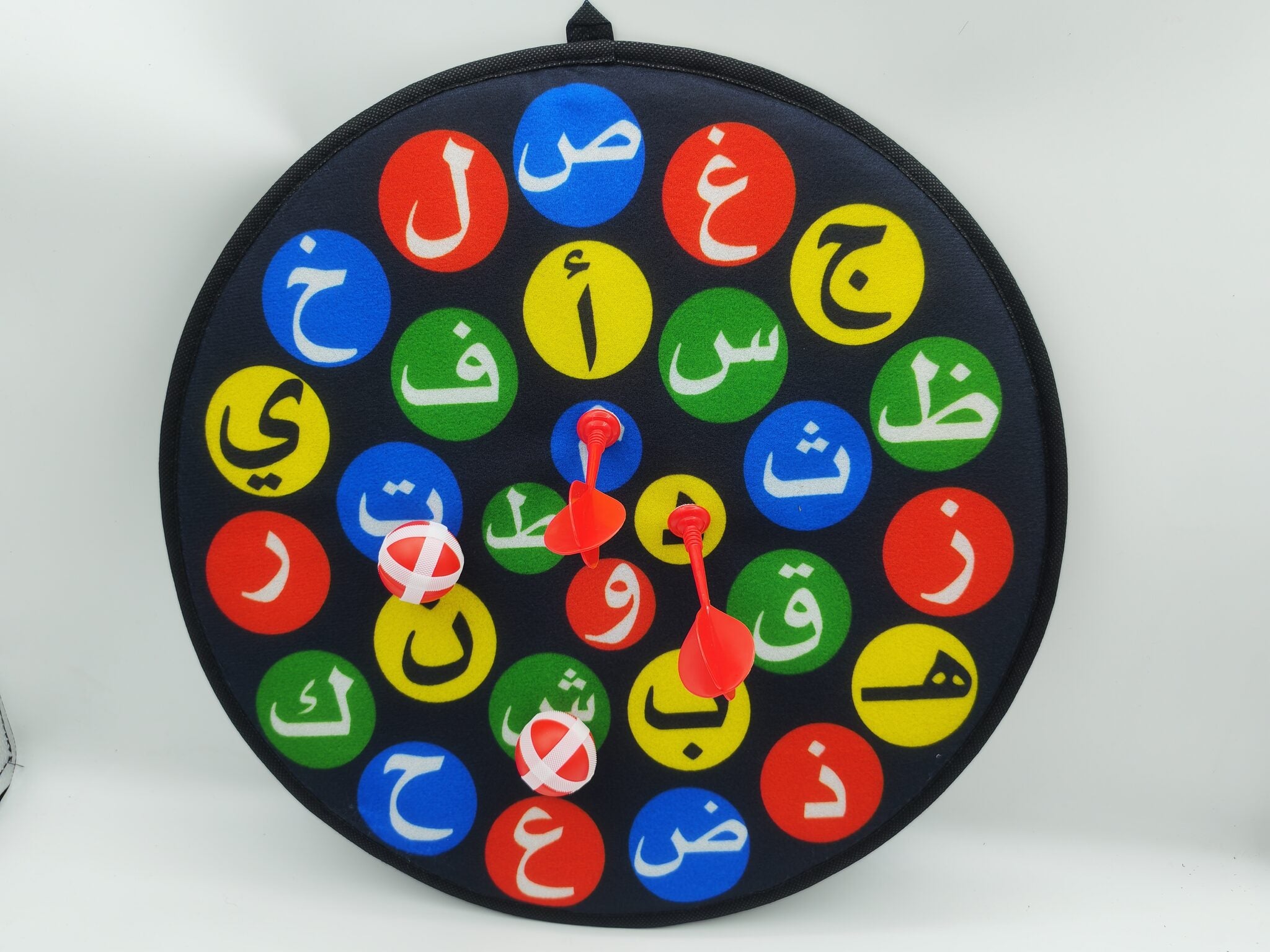 لعبة إصابة الهدف حروف
