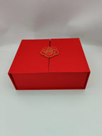 علبة هدايا مقاس 23X19X8 CM لون احمر