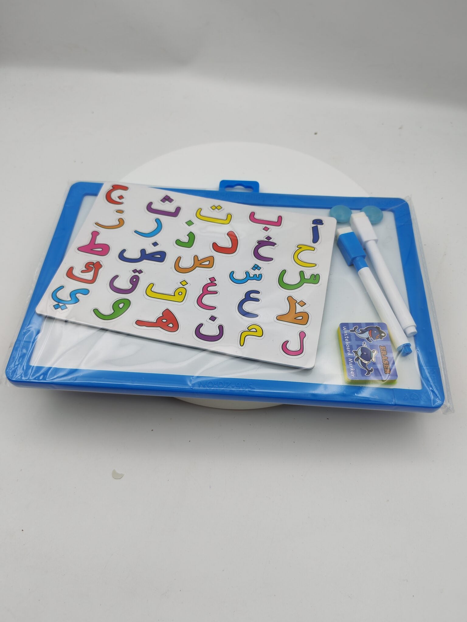 لوح سبورة للأطفال مع استكر احرف